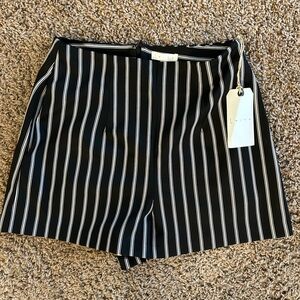 Women’s Leith black ivory stripe shorts brand new NWT